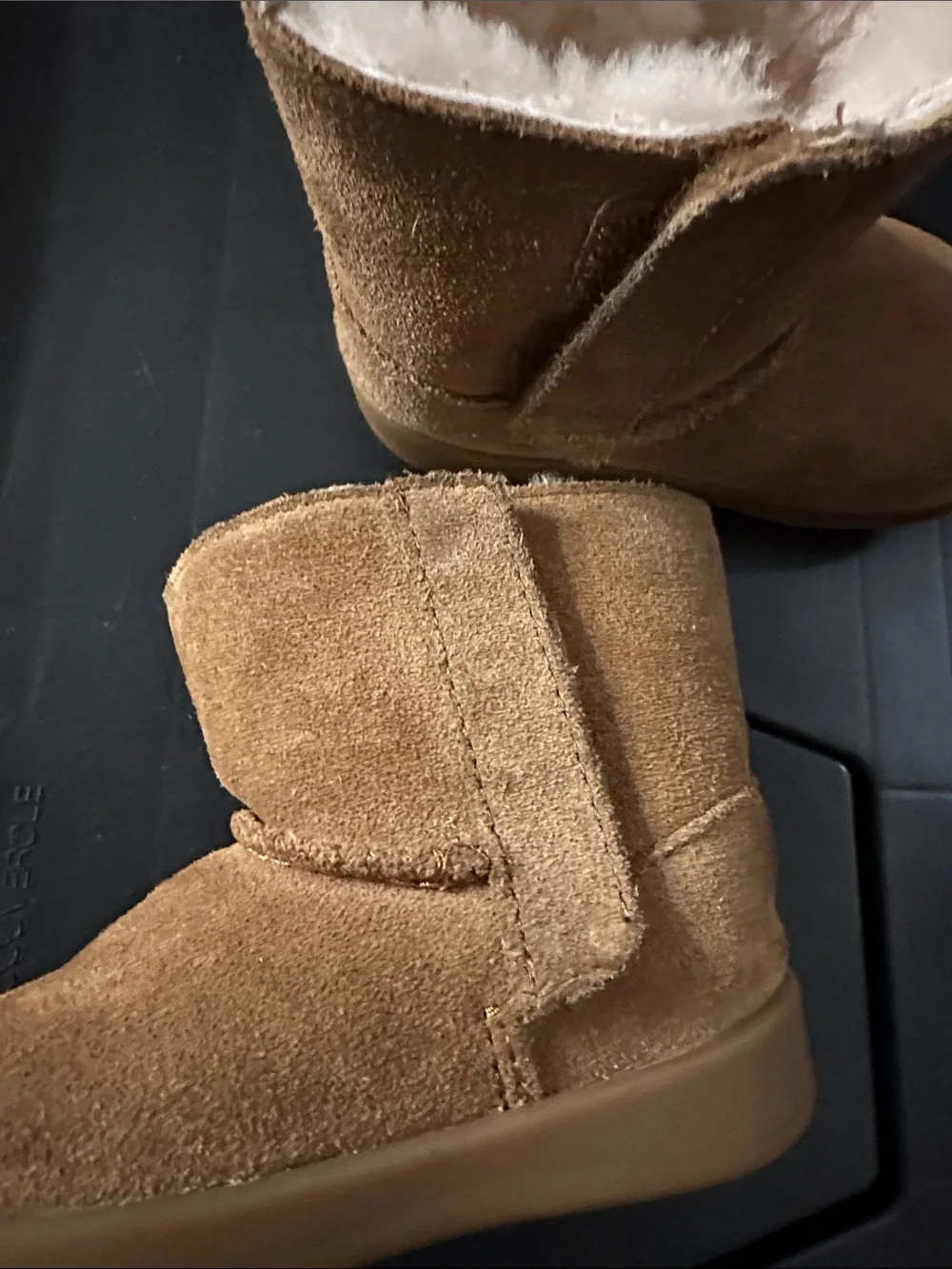 UGG classic chestnut